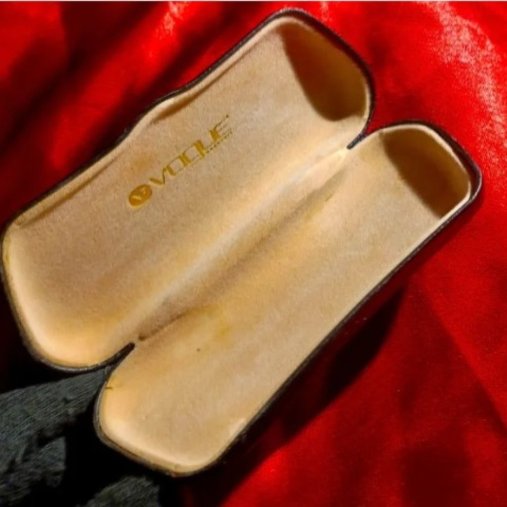Vintage vogue black hard eyeglass glasses case